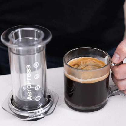 AeroPress Clear Espresso Kaffeebereiter Set inkl. 100 Papierfilter