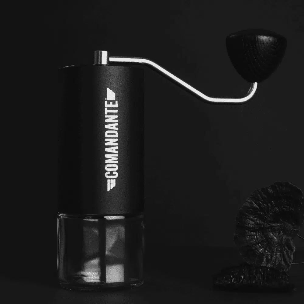 Comandante Kaffeemühle manuell, C40-MK4, Nitro Blade® Black, 40g Bohnen 