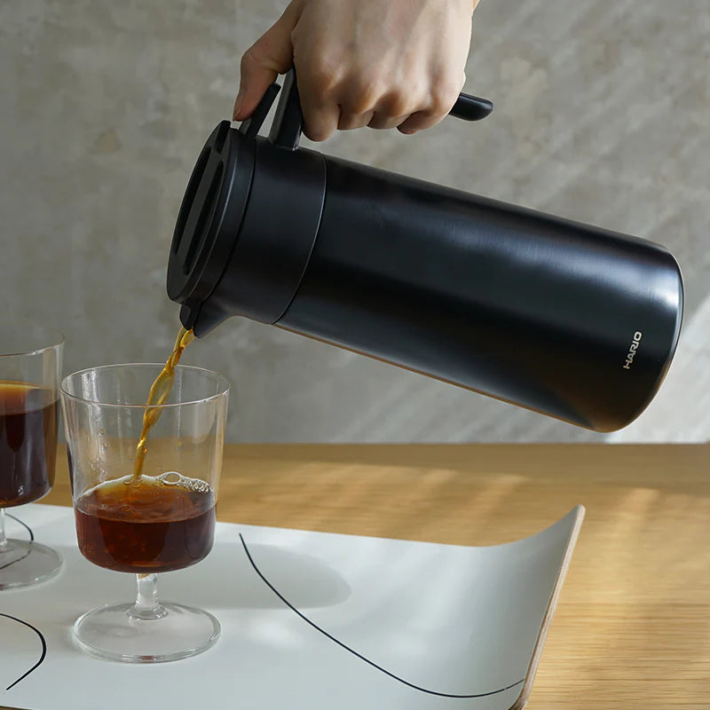 Hario Isolierkanne 800ml – Doppelwandig &amp; Keramik innen