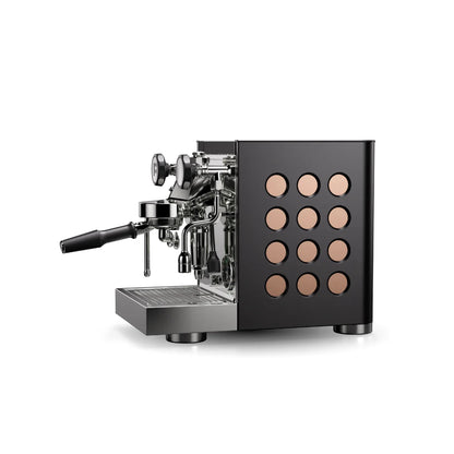 Rocket Appartamento Siebträger Maschine in der Variante tca schwarz-kupfer, seitliche Ansicht